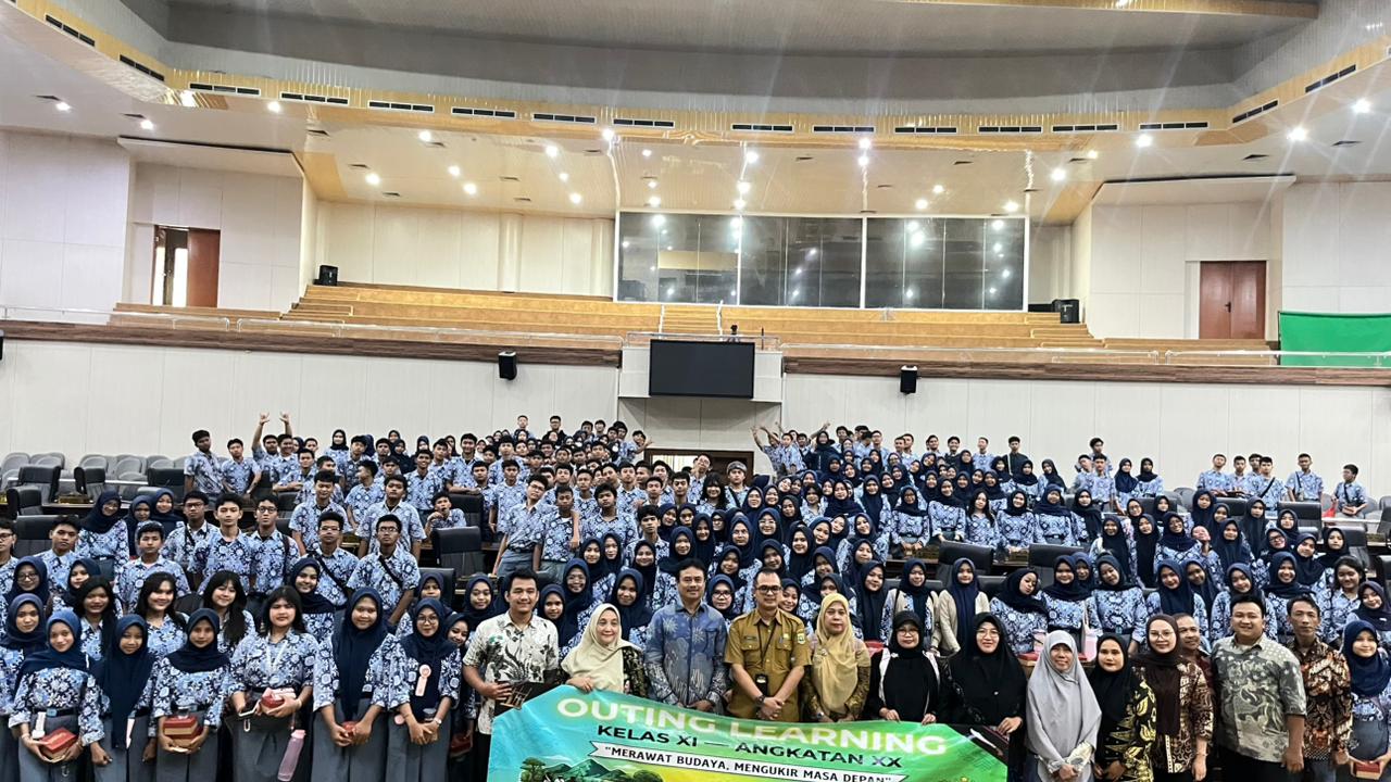 Edukasi Politik Pelajar, SMAN 14 Kota Tangerang Sambangi DPRD Banten
